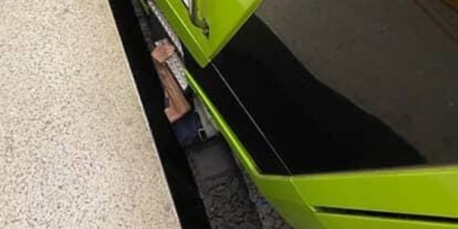 Gençlerin Şakası Yaşlı Adamı Raylara Düşürdü