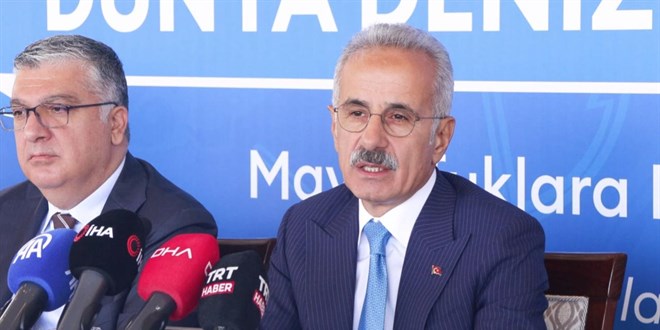 Bakan Uralo�lu: Denizcilikte T�rkiye d�nyada ilk 10'da