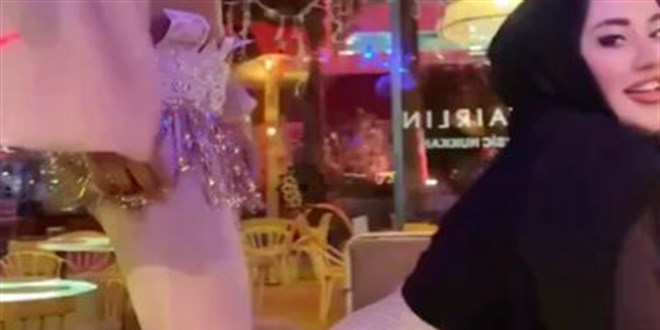 zmir'de elence mekannda skandal grntler: 2 kii gzaltna alnd