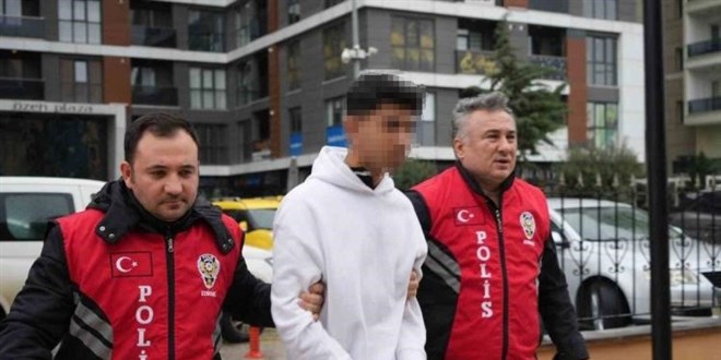 15 Yandaki ocuk Eski Sevgilisini 30 Bak Darbesiyle ldrd