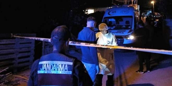 K�r�ehir'de evlat deh�eti: Soy ismini de�i�tirdi, anne ve babas�n� �ld�rd�