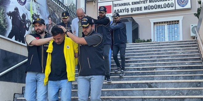 Çaldıkları araçları 'change' yaparak satan 4 zanlı tutuklandı
