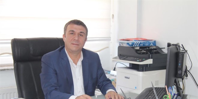 30 yl nce mezun olduu okulun mdr oldu