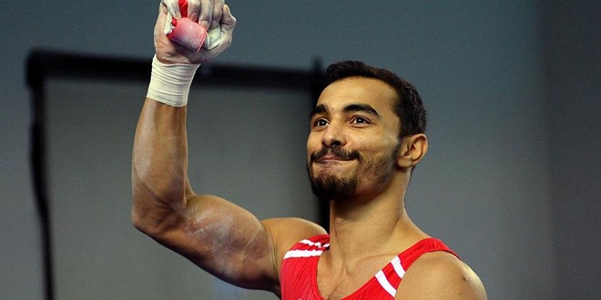 Milli sporcu Ferhat Arcan'dan altn madalya