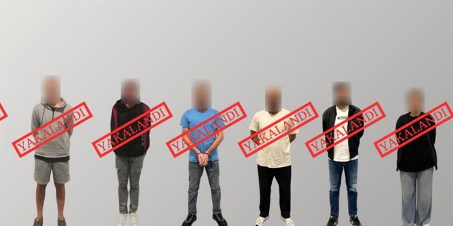 Krmz bltenle aranan 9 sulu Trkiye'ye iade edildi
