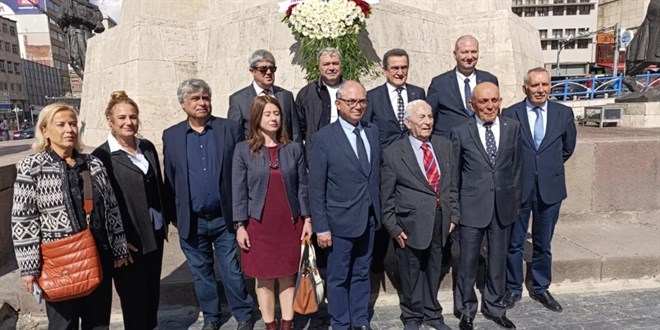 Trkiye'ye lk Bilgisayarn Geliinin 65. Yl Ankara'da Cokuyla Kutland