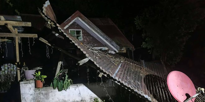 Filipinler'de 6,9 b�y�kl���ndeki depremde 5 ki�i hayat�n� kaybetti