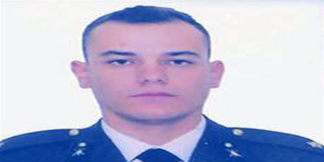 Topçu teğmen KKTC'de trafik kazasında hayatını kaybetti