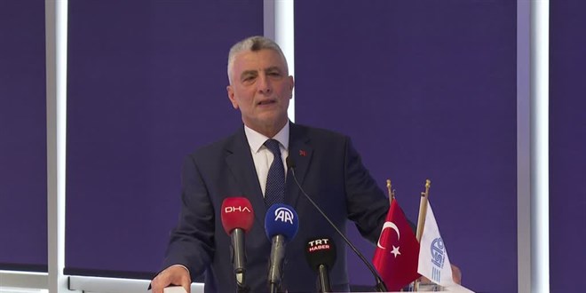 Bakan Bolat aklad: Fiyat etiketlerine devrim gibi dzenlemeler geliyor!