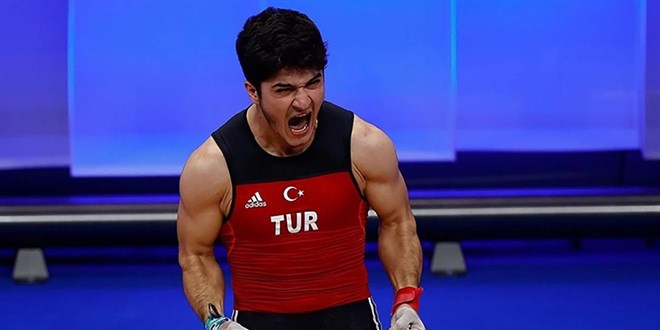 Milli halterci Muhammed Furkan zbek dnya ampiyonu!