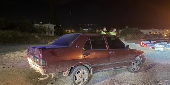 Alkoll� s�r�c� bariyerlere �arp�p ka�t�, 58 bin TL ceza yedi