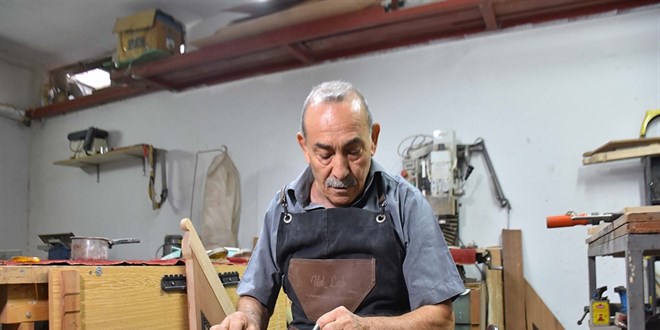 Kendisine yapmak iin balad, 20 yldr kanun retiyor