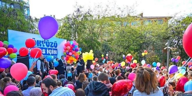 Lösemiyi 2'nci kez yenen Atlas için balonlar gökyüzüne bırakıldı