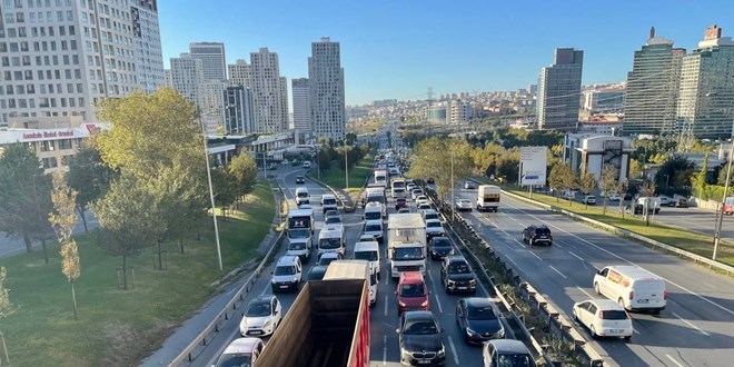 Gielerde yenileme trafii: Aralar adm adm ilerliyor