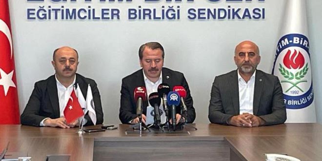 Memur-Sen'den '4+4+4' raporu: Sre uzun, sistem yenilenmeli