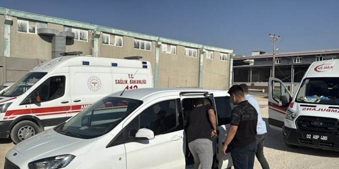 Annesiyle tartışan babasını bıçakla yaralayan genç tutuklandı