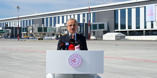 Uraloğlu: Günde ortalama 686 bin kişi havayolu ile seyahat etti