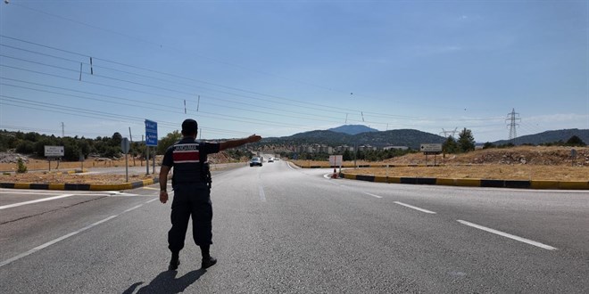 Antalya-Konya kara yolu ulama kapatld