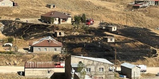 Hakkari'de çıkan iki farklı yangında son durum