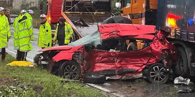 Rize'de korkunç kaza: 3 kişi hayatını kaybetti