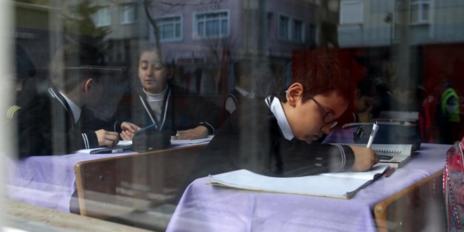 MEB'in yeni okul kyafeti dzenlemesi sahadan tam not ald