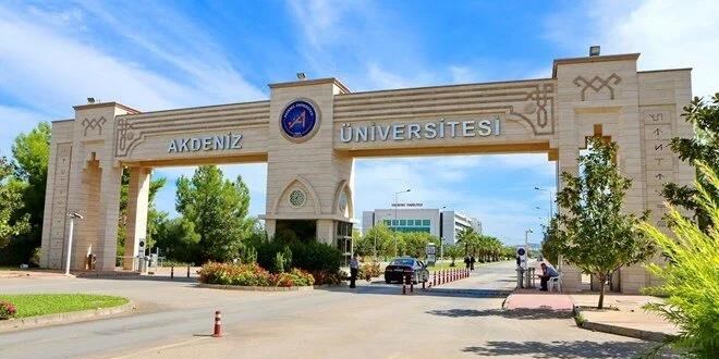 Tedaviyi geciktirme ve SGK'y dolandrma iddiasnda 4 Akademisyene ihra teklifi