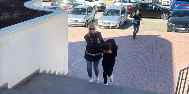 Do�urdu�u bebe�i terasa b�rakan kad�n tutukland�