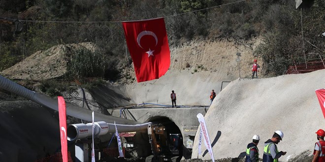 Hatay'da 11,2 kilometrelik atık su tüneli inşa ediliyor