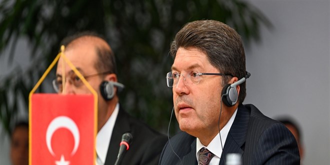 Bakan Tun'tan Romanya'ya FET ve DHKP-C uyars: ade talepleri istenen seviyede deil!