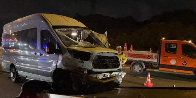 stanbul'da minibs devrildi