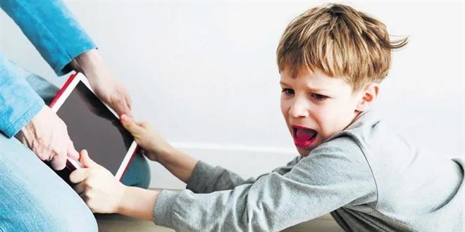 Kapmzdaki tehlike: ocuklar dilsel olarak fakirleiyor!