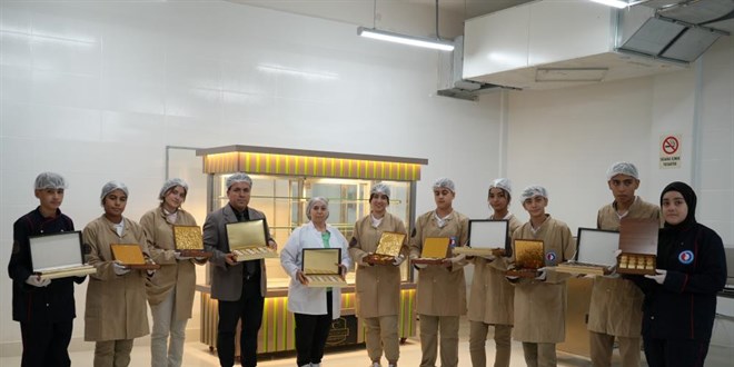 Çikolata markası kuran öğrenciler yılda 3 milyon TL ciro yapıyor