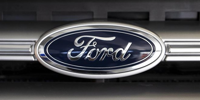 Ford, 291 bin arac geri ard