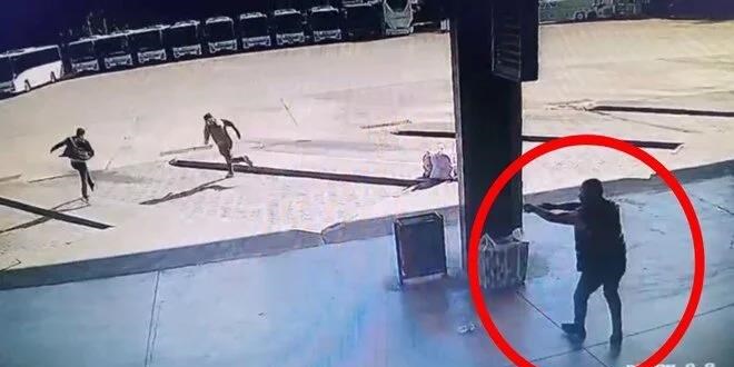 Otogarda etrafa ate aan uzman avu bacandan vuruldu