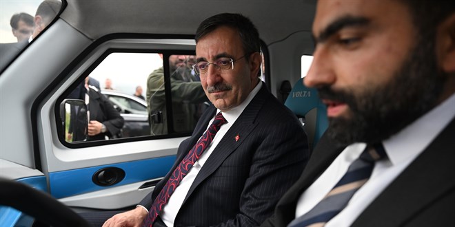 Cevdet Ylmaz: Enflasyonla mcadelede kiralarn dmesi ncelikli