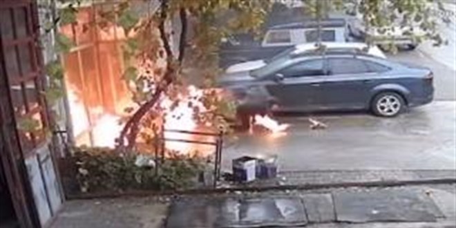 Oto tamirhanesinde kan yangndan son anda kurtuldular