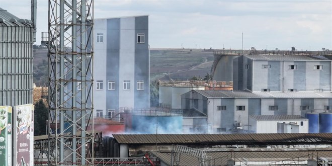 Edirne'de sv ya fabrikasnda patlama: 2 yaral
