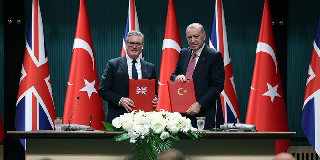 Erdoan ve Starmer, Eurofighter Typhonn ibirlii anlamasn imzalad
