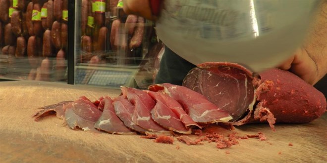 Pastrma ve sucukta sat yzde 25 azald