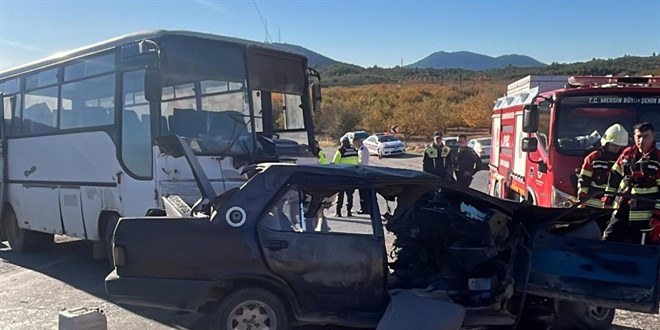 Tarm iilerini tayan midibs ile otomobil arpt: 3 l - Son Dakika Haber