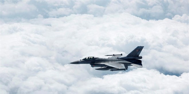 Polonya ordusu bir kez daha Rus uan engelledi - Son Dakika Haber