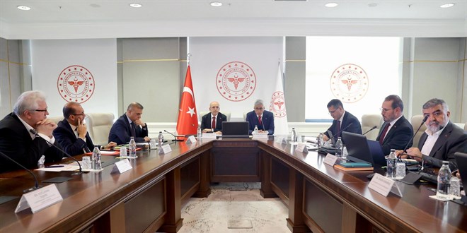 Bakan Memiolu ve Bakan imek 'Salk Finansman Stratejileri'ni grt