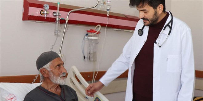 Acile getirilen hastann kalp zarndan 1 litre sv boaltld