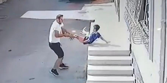 8 yandaki ocuu acmaszca frlatan ahs yakaland - Son Dakika Haber