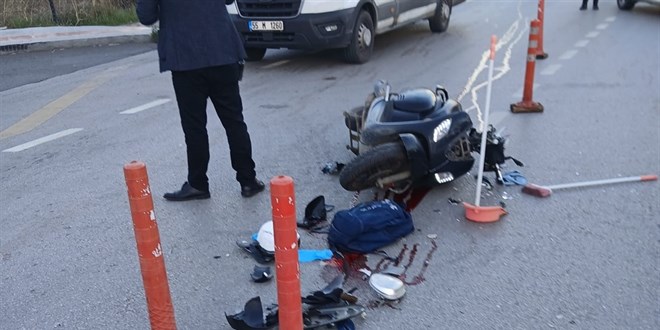 Ambulansın çarptığı üniversite öğrencisi, öldü