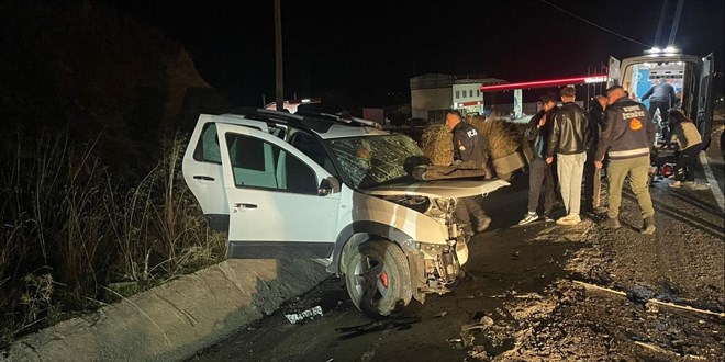Uşak'ta cip ile otomobil çarpıştı: 2 ölü, 3 yaralı - Son Dakika Haber