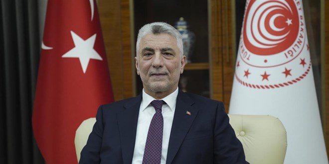Bakan Bolat: Mal ve hizmet ihracatndaki art devam edecek