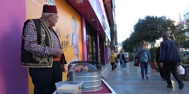 11 yanda balad mesleinde 65 yldr sokaklarda