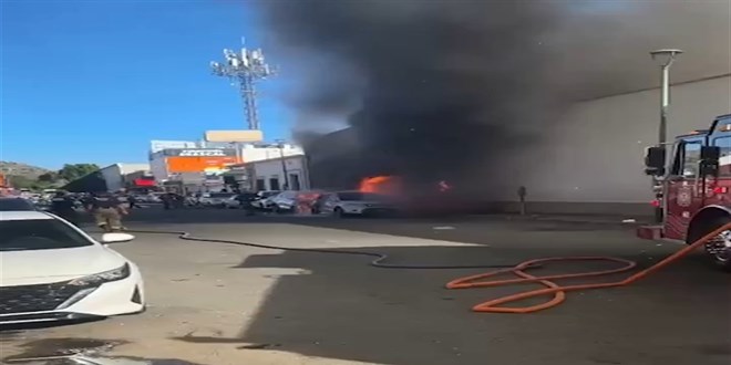 Meksika'da markette yangn ve patlama: 23 l