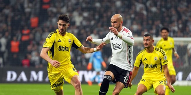 Sper Lig'de zirve yar kzt: Fenerbahe kazand, Galatasaray puan kaybetti